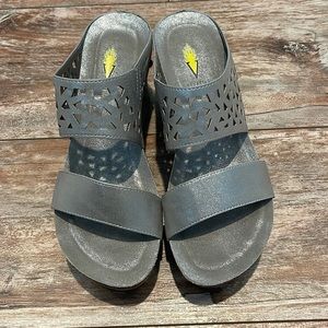 Silver Volatile wedges